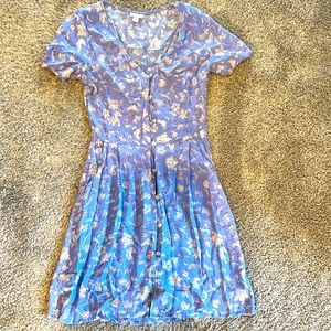 Beautiful button through spring dress in a periwinkle blue